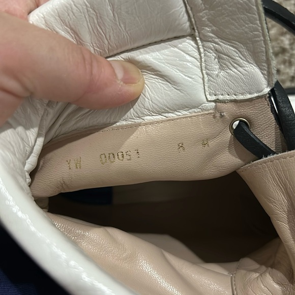 Stuart Weitzman Round Toe Block Heel Lace-Up Leather Combat Boots (size 8) - Picture 9 of 14